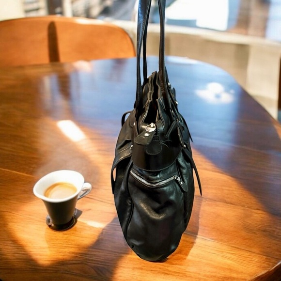 Salvatore Ferragamo Lambskin Gancini Shoulder Bag - Picture 11 of 16